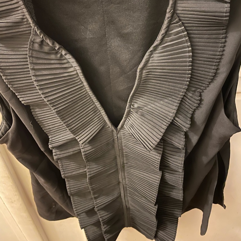 213 Industry Black Ruffled Sleeveless Top-Large
